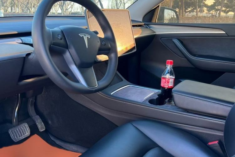 Used Tesla Model Y 2022 Rear-Wheel-Drive Version
