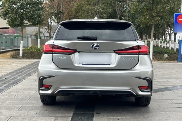 Used Lexus CT 2017 CT200h Comfort Edition Monochrome China VI
