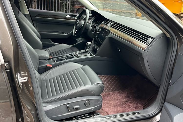 Used Volkswagen Magotan 2019 330TSI DSG Luxury Model China V Standard
