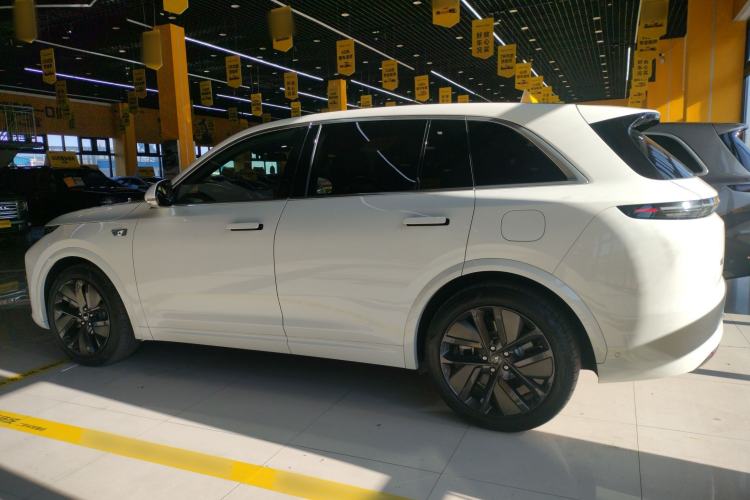 Used Li Auto L7 2023 Pro Model
