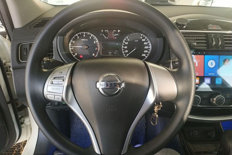 Used Nissan Tiida 2021 1.6L CVT Cool Edition
