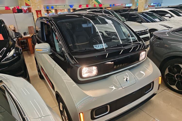 Used Baojun KiWi EV 2021 Designer Lithium Iron Phosphate
