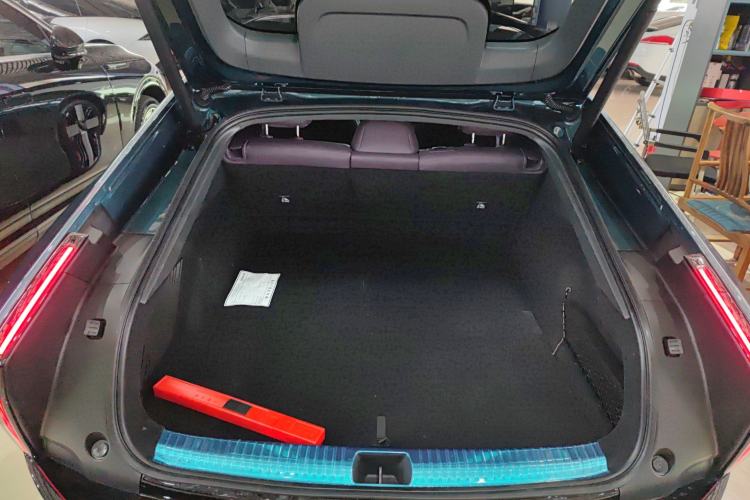 Used XPeng P7 2025 Model—702 Long Range Ultra
