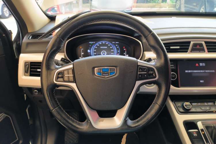 Used Geely Auto Emgrand X7 Sport 2018 1.8TD Automatic Two-Wheel Drive Smart Connect 4G Internet Edition
