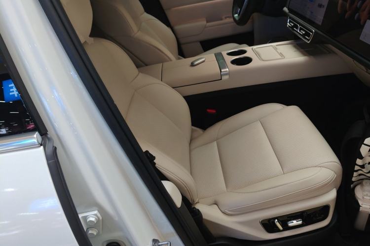 Used Li Auto L7 2023 Pro Model
