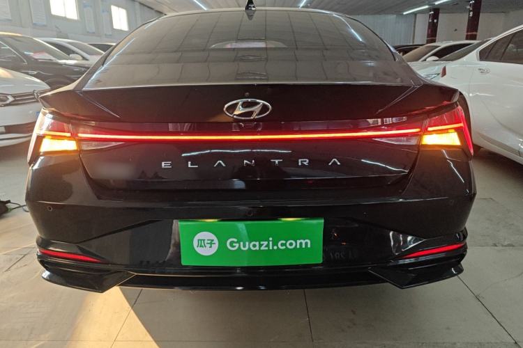 Used Hyundai Elantra 2021 1.5L CVT LUX Prestige Edition
