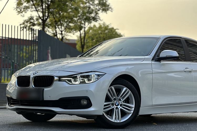 Used BMW 3 Series 2017 318i Fashion Model
