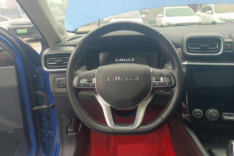 Used Lynk & Co 02 2018 1.5T DCT Two-Wheel Drive Pro Version China V Emission Standard
