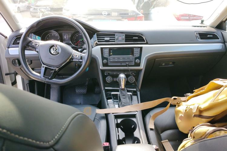 Used Volkswagen Lamando 2015 280TSI DSG Comfort Edition
