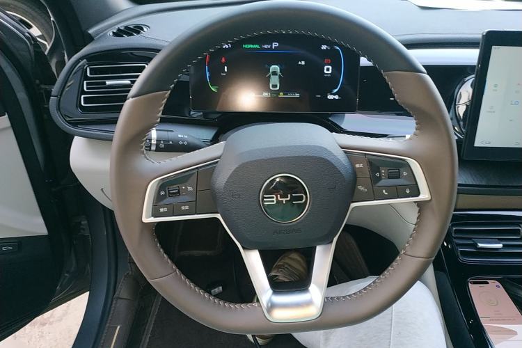 Used BYD Qin PLUS 2024 HONOR Edition DM-i 55KM Leading Model
