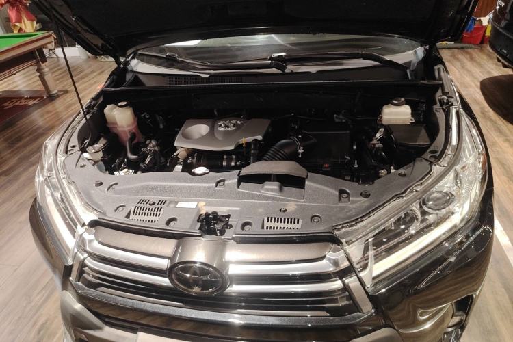 Used Toyota Highlander 2018 2.0T Four-Wheel Drive Prestige Version 7 Seats China V Emission Standard
