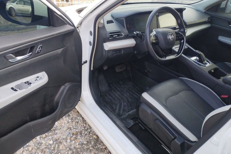 Used Dongfeng Aeolus E70 2023 500 Smart Edition Lithium Iron Phosphate 48.6 kWh 120 kW