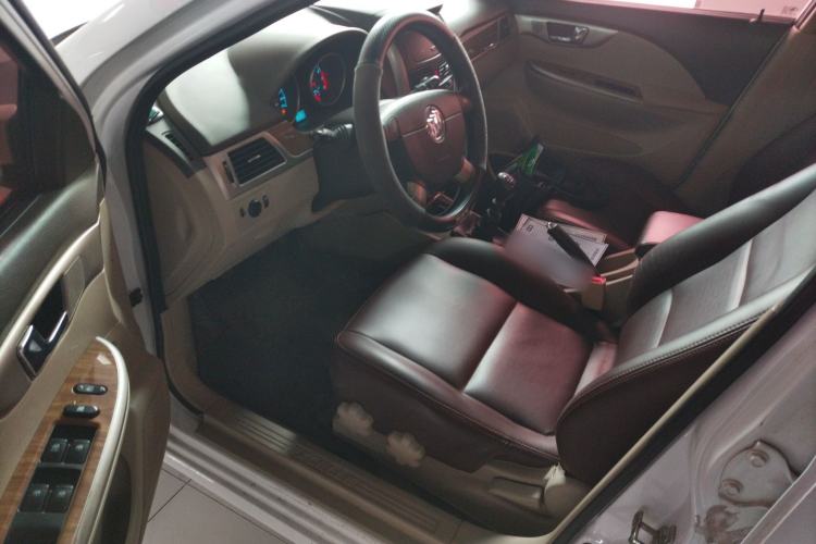 Used Buick Excelle 2015 1.5L Manual Classic Trim
