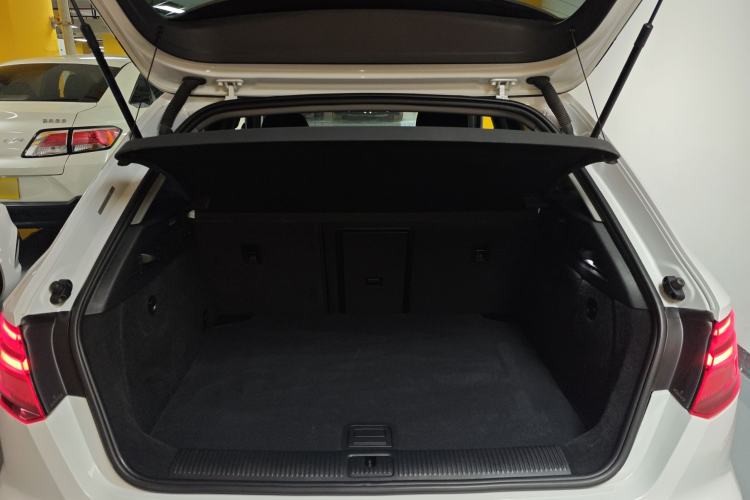 Used Audi A3 2018 30th Anniversary Edition Sportback 35 TFSI Ambition Model
