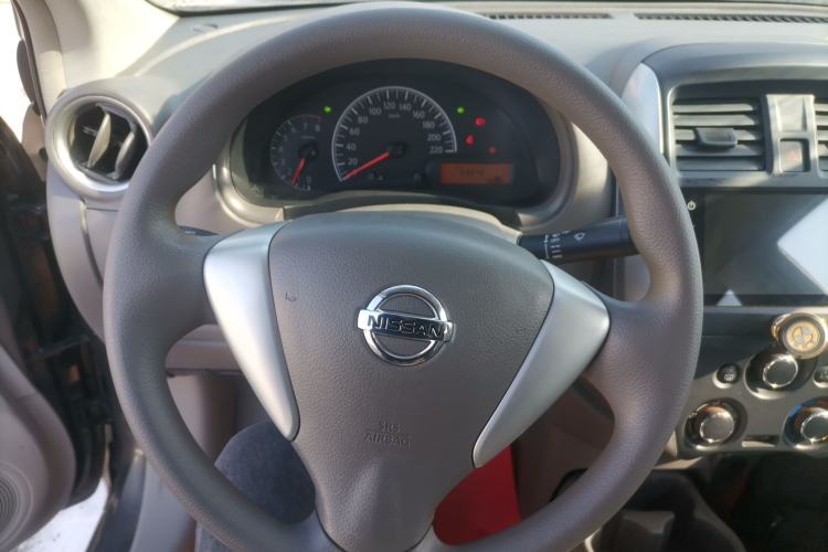 Used Nissan Sunny 2015 1.5XE Manual Comfort Edition
