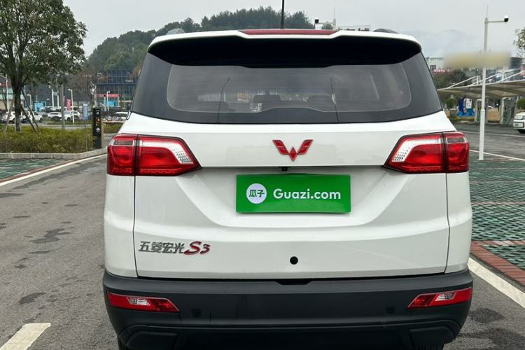 Used Wuling Hongguang S3 2018 1.5L Manual Comfort Model China V Standard
