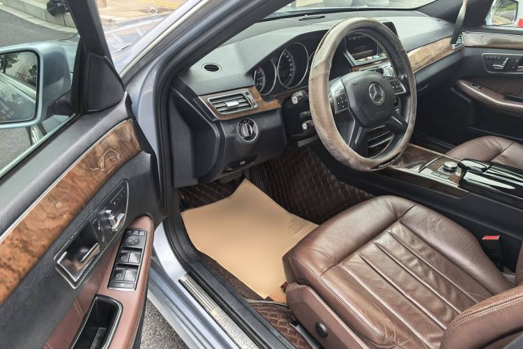 Used Mercedes-Benz E-Class 2014 E 260 L Luxury Model
