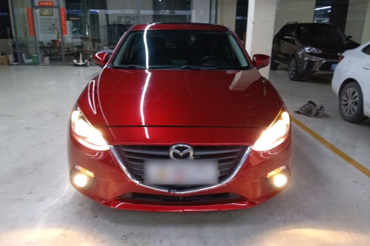 Used Mazda Mazda 3 Axela 2016 Sedan 1.5L Automatic Luxury Model