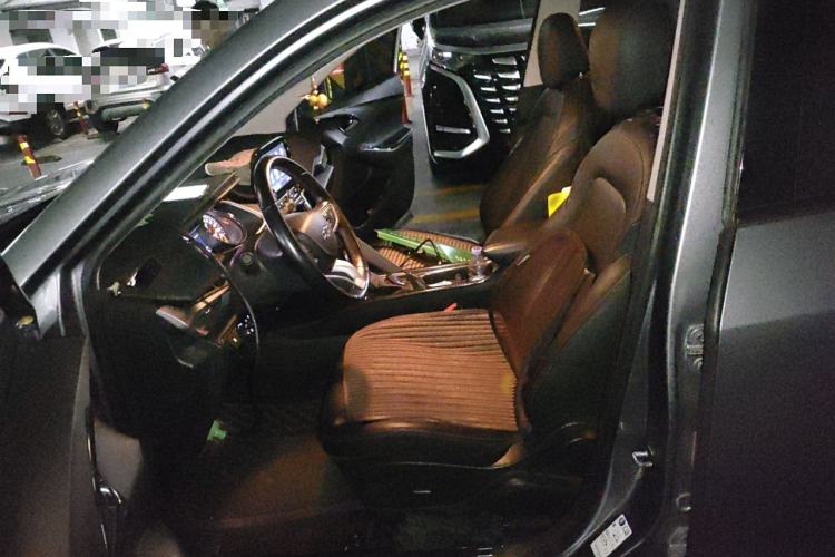 Used Chevrolet Orlando 2020 Light Hybrid Redline 530T Automatic Enjoyment Edition (5+2 Models)
