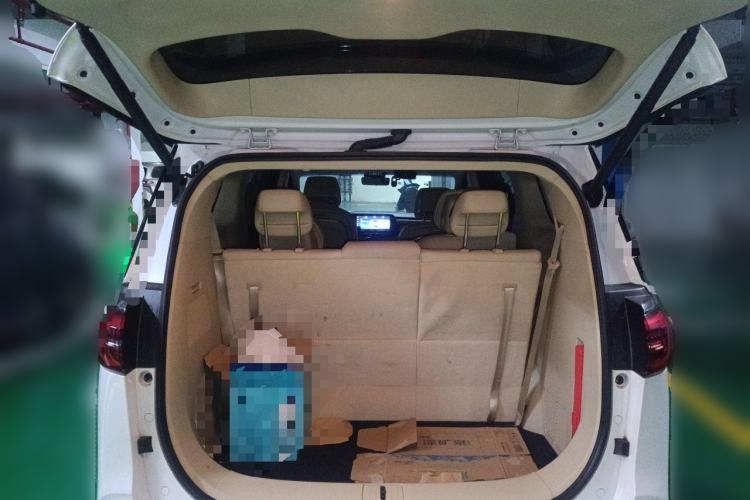 Used Buick GL8 2022 ES Land Cruiser 653T Luxury Model
