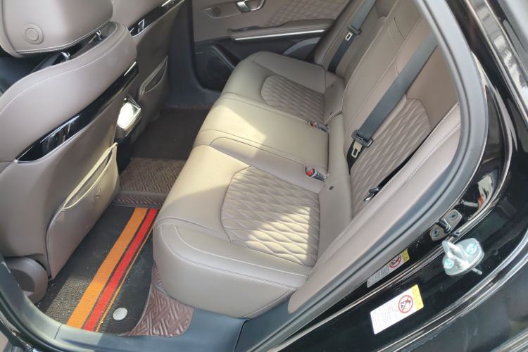 Used BYD Han 2024 EV Glory Edition 605KM Front-Wheel-Drive Premium Model
