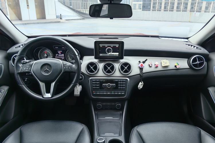 Used Mercedes-Benz GLA 2015 GLA 220 4MATIC Fashion Model
