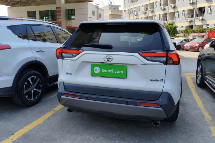 Used Toyota RAV4 2020 2.0L CVT Two-Wheel Drive Fashion Edition
