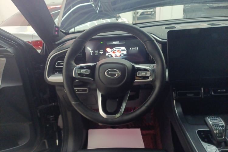 Used GAC Trumpchi GS8 2022 Linghang Series 2.0 TGDI Two-Wheel-Drive Luxury Smart Connectivity Version (7 Seats)
