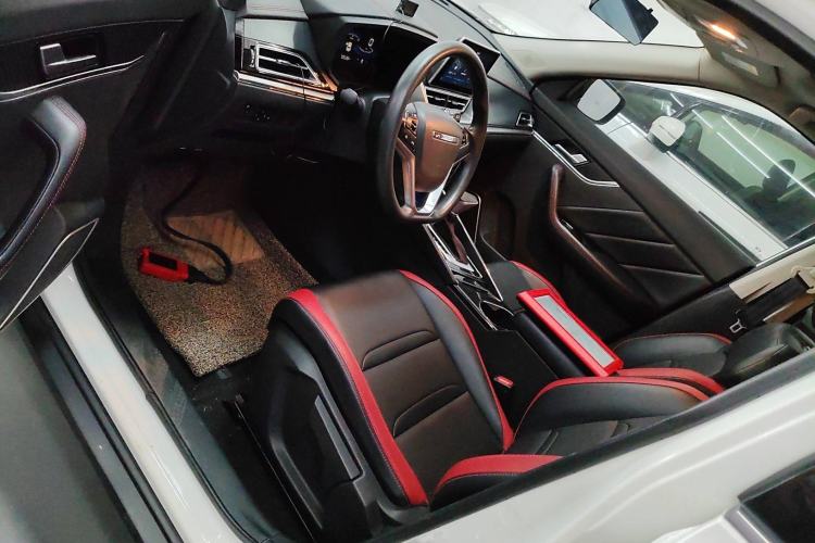 Used Venucia T60 2020 1.6L CVT Smart Drive Version China VI Standard
