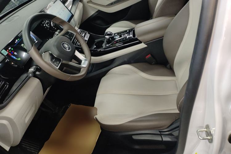 Used BYD Qin PLUS 2024 HONOR Edition DM-i 55KM Leading Model
