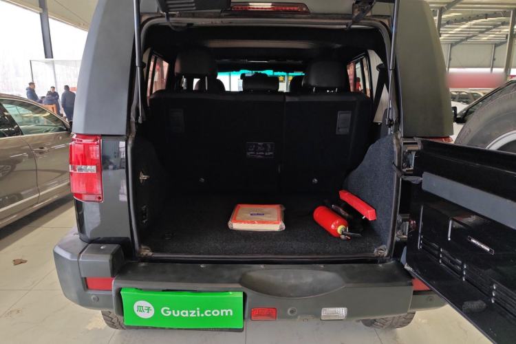 Used  BJ40 2016 40L 2.3T Automatic All-Wheel Drive Premium Edition