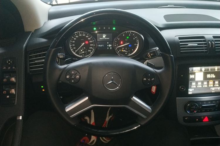 Used Mercedes-Benz R-Class 2014 R 320 4MATIC Business Model