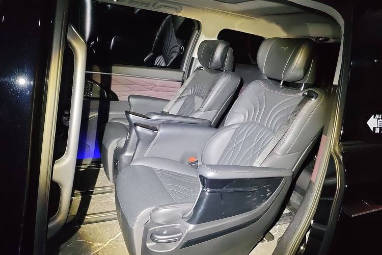 Used GAC Trumpchi M8 2024 Master Series 400T Prestige Edition
