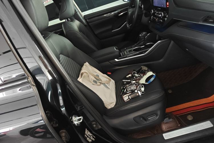 Used Toyota Crown Kluger 2023 2.5L HEV Four-Wheel Drive Prestige Edition
