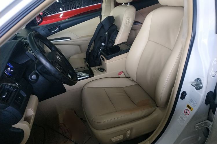 Used Toyota Camry 2015 Dual-Engine 2.5 HG Luxury Navigation Edition
