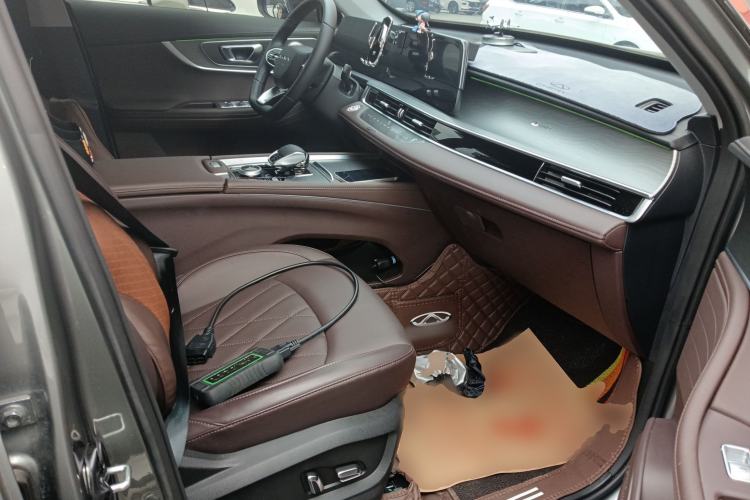 Used Chery Tiggo 8 PLUS 2024 Champion Edition 290TGDI DCT Deluxe Version 5-Seater
