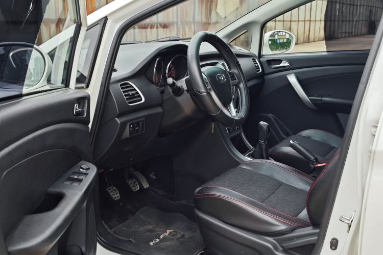 Used Cowin C3R 2015 1.5L Manual Gold Diamond Edition