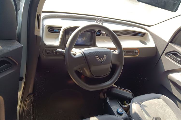 Used Wuling Hongguang MINIEV 2020 Freedom Version Lithium Iron Phosphate
