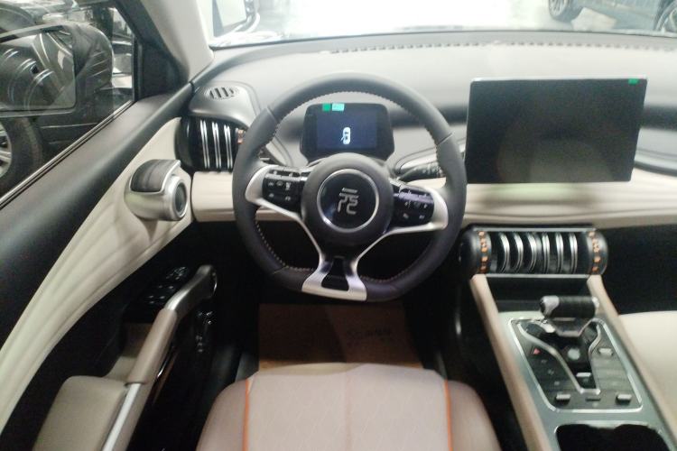 Used BYD Yuan PLUS 2024 Honor Edition 510KM Beyond Model
