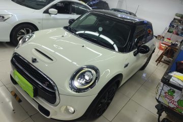 Used MINI MINI 2018 2.0T COOPER S Classic Edition Five-Door Version