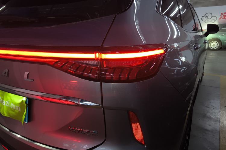 Used Haval H6 2024 1.5T Two-Wheel-Drive Classic Edition
