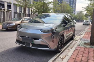 Used AION Y 2022 70 Tech Edition Lithium Iron Phosphate