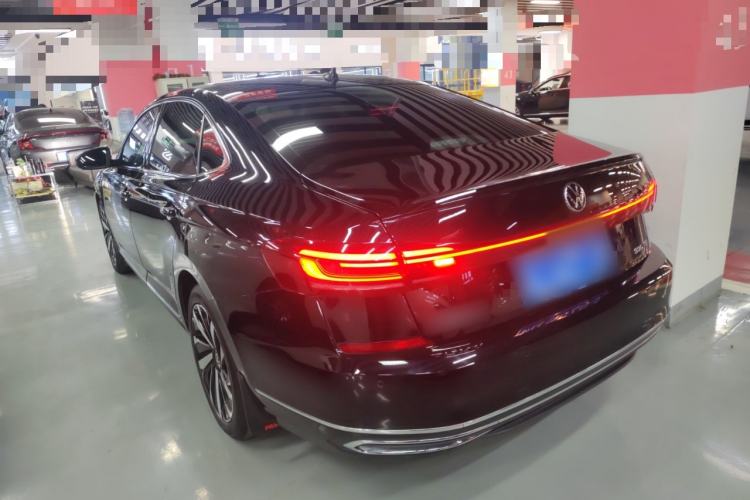 Used Volkswagen Passat 2022 330TSI Starry Luxury Edition
