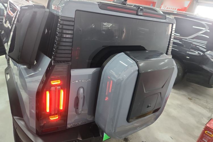 Used JETOUR Traveler 2023 2.0T All-Wheel Drive CrossPRO+