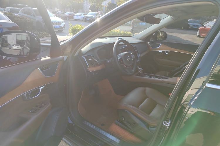 Used Volvo XC90 2020 T6 Zhiyi Luxury 7-Seater
