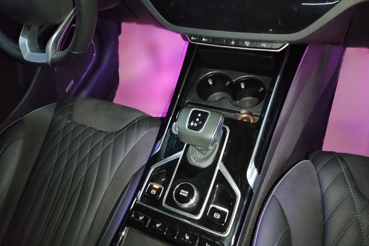 Used Hongqi HS5 2022 Revised Version 2.0T Smart Connect Flagship Edition
