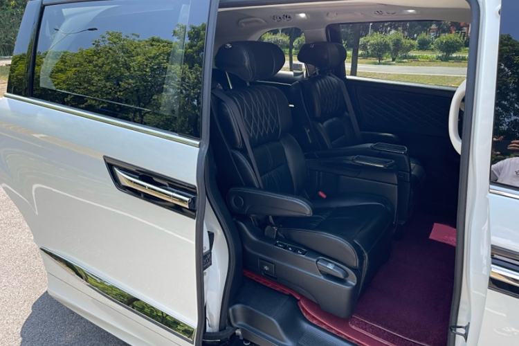 Used Honda Elysion 2019 2.0L Hybrid Luxury Edition
