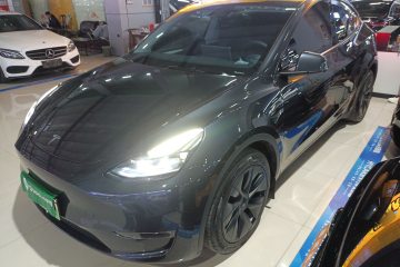 Used Tesla Model Y 2024 Long-Range All-Wheel-Drive Version