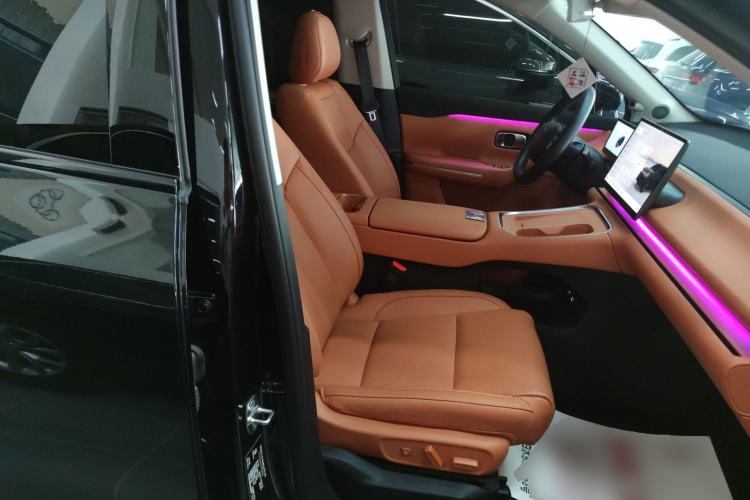 Used Leapmotor C16 2026 Extended-Range 280 LiDAR Zhizun Edition 6 Seats
