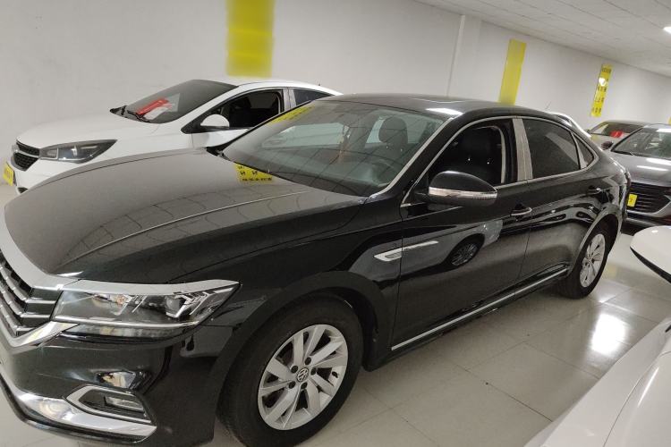 Used Volkswagen Passat 2019 280TSI Business Edition China VI
